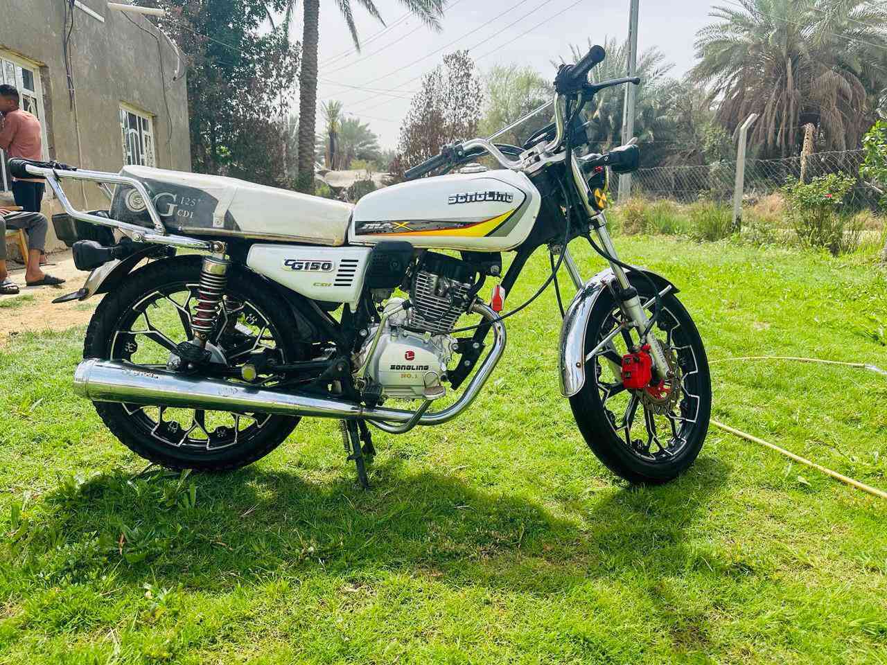 السلام عليكم
سيڤان سونيك 25
اوراق 
السعر 800 وبيها مجال
***********
