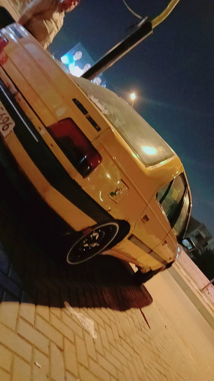 السلام عليكم بيجو ٢٠١٠ جي لكس سنويه للبيع ٢٧ دولي مصفره مكانه بغداد صليخ السياره جاهزه من صدراجات وتخم تاير وكير ومكينه هيه وغراضه السعر ٢٨ وبيه مجال بسيط ***********
