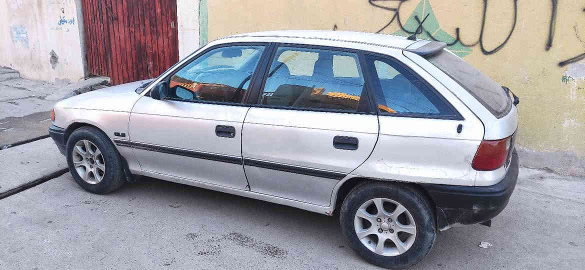 السلام عليكم أستره 1992 رقم نينوى جديد محرك وكير شرط كوبون بنزين شرط تحويل ملاحظه اني مكلف بل نشر السعر 45 رقم *********** اسيا ***********
