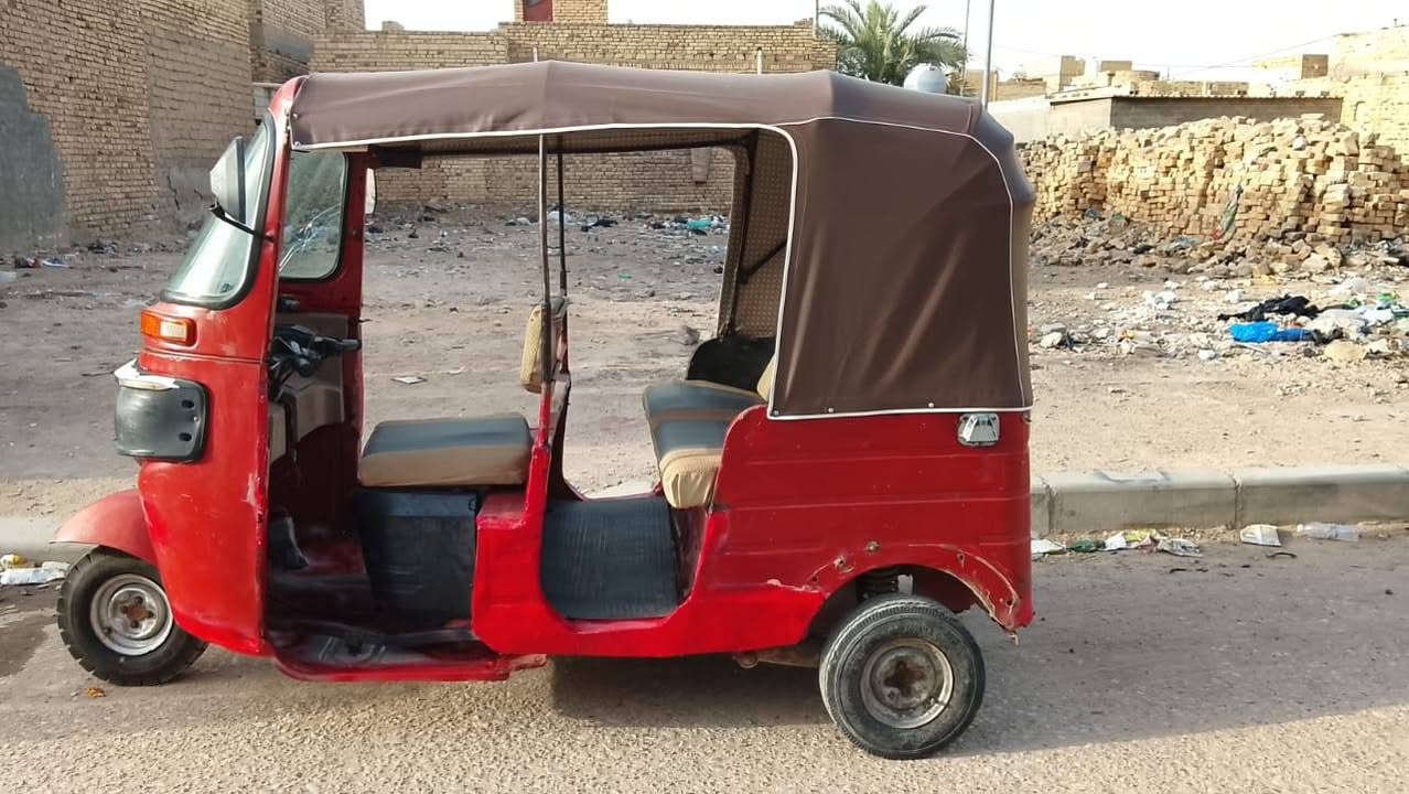 تكتك موديل 18 أوراق عماره معرض طيبه 
معمره مكينه مجفت جديد ونعمه من الله بيها نواقص قليله 
***********
