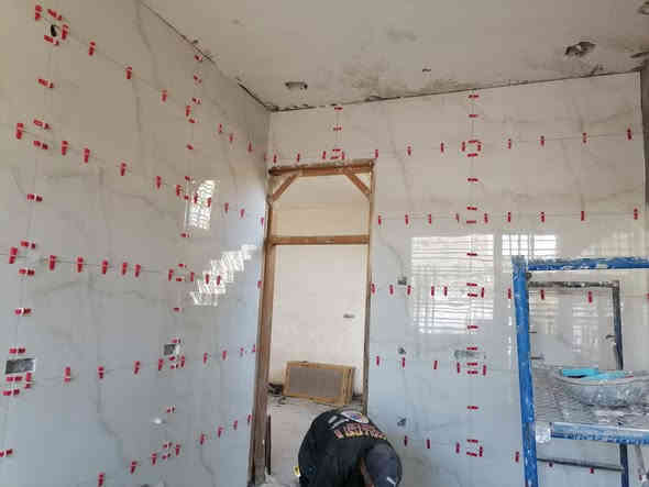 اسطة ميسان شغل جميع الرضيات وال جدران تغليف بايات مرمر كرانيت كاشي تغليف لوح ارضي***********
