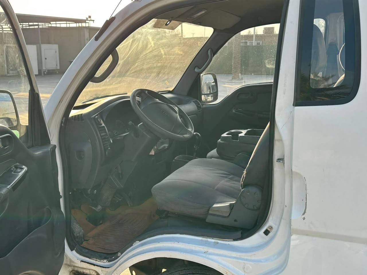 السلام عليكم 
كيا بنجو براد موديل 2011
2700  مفتوح 
السياره نضيفه وكلشي بيهة شغال
كير ومحرك و حداديه وبراد جاهزه 100% 
رقم اربيل الجديد تحويل
سعرهة 12,500$  وبيهة مجال بسيط للشراي  
تواجد السياره يغداد - الغزاليه
للاستفسار الاتصال ***********
