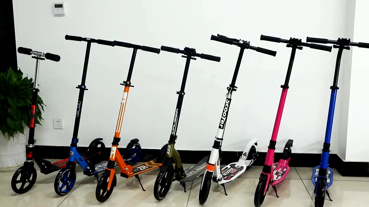 ب35 مع التوصيل
سكوتر حديد حجم كبير وارتفاع متر 
بريك خلفي بالقدم موجود وقابل للطي


**إذا كنت صاحب هذا الإعلان وتريد حذفه لأي سبب، رجاءا أرسل رسالة إلى الدعم الفني**