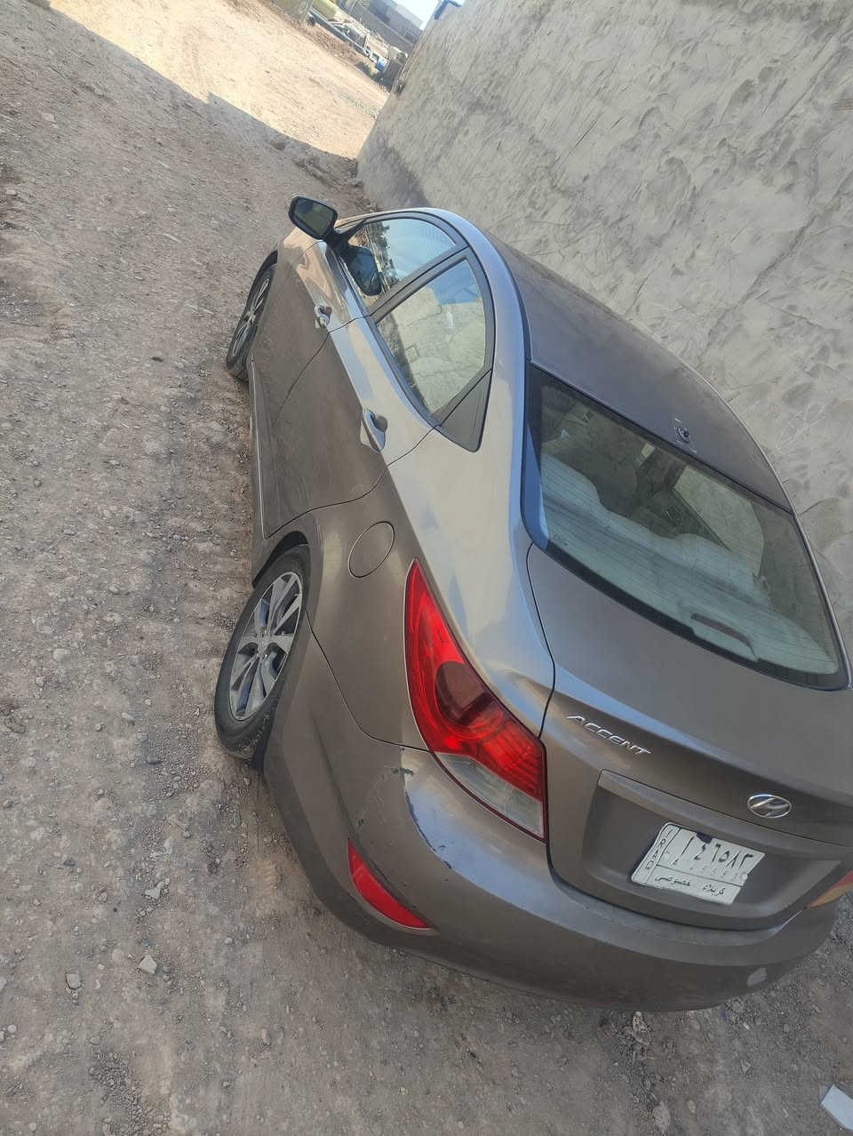 السلام عليكم ورحمه الله وبركاته
للبيع اكسنت موديل 2015رقم كربلاء خليجي بيها صبغ الصفحة اليمنة وجاملغ الأيسر الأمامي 
السيارة فتحة كامرة شاشة تحكم ستيرن تحكم مري اشاير بالمري جام كهرباء السعر 75 مكاني ديالى بعقوبة 
للتواصل ***********

