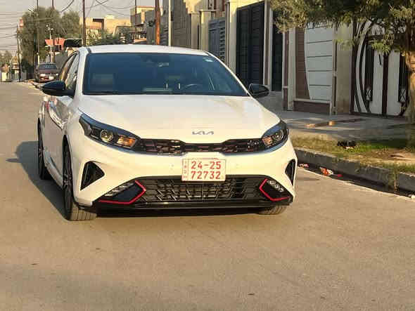 السلام عليكم 
كيا فورتي (جيتي لاين)2023
السعر(167$)وقابل للتفاوض 
المواصفات 
بصمه 
رادار امامي(توقف ذاتي)
رادار خلفي 
رادار جانبي 
مثبت سرعه 
فول تحكمات ستيرن 
شاشة كبيره تدعم (كار بلاي)
كامره دواره 
تشغيل عن بعد 
لايت لد
بك لايت لد 
اشاره بالمري 
محرك 2000دوش 
ثلاث انظمه قياده 
ماشيه 24500ميل وقابل للزيادة 

الضرر (ربع جاملغ امامي الاصلي جهه الساىق معدل بارد وشوية من الهلال الخلفي جهه خلف النفر معدل بارد فقط ،بدون صبغ بدون دواخل بدون ايرباك )
رقم الشاصي 
3KPF54AD2PE656688
مكان السيارة موصل/اربيل 

للتواصل  الاتصال على رقم(‭0770 166 0281‬ واتس ورقم )
