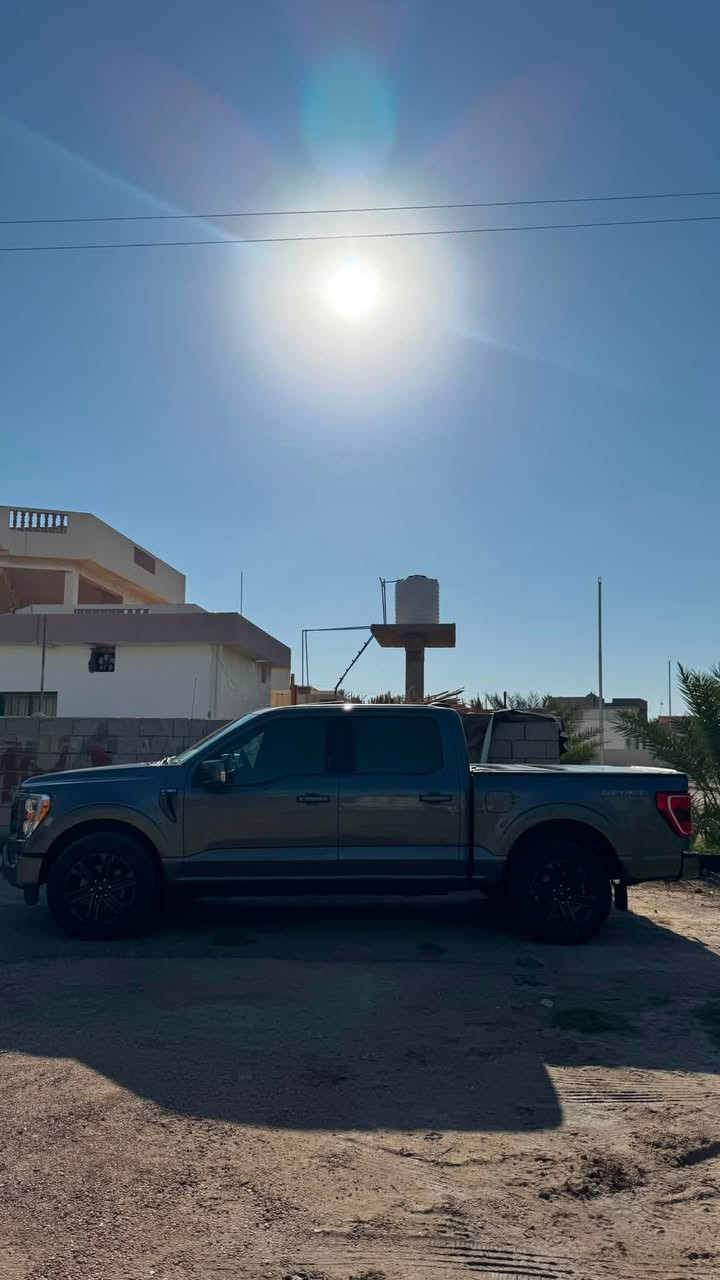 سلام عليكم فورد f150 2021 xlt فول مواصفات بنوراما دوسات كهرباء كاميرات محيطيه 360 شاشه كبيره كير طرح كشنات جلد كشنات كهرباء تدفئه بدي كهربائي بصمه ابواب تشغيل عن بعد محرك V6 twin turbo  تخم تاير جديد حادثها شويه چاملغ وباب خلفي بچم كبس السعر 350$للاستفسار اكثر ***********
