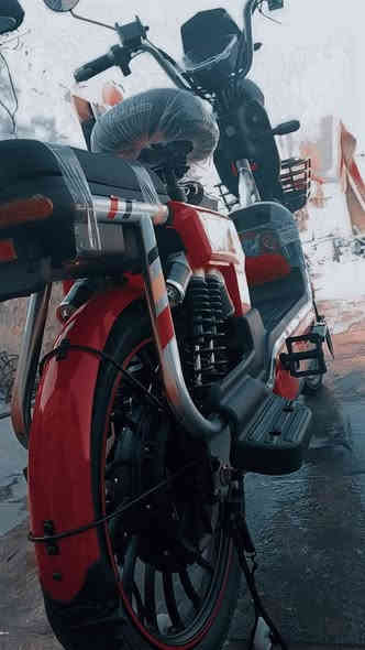 سلام عليكم دراجه نضيفه كلش توني ماخذه السعر خاص ***********واتساب ***********
