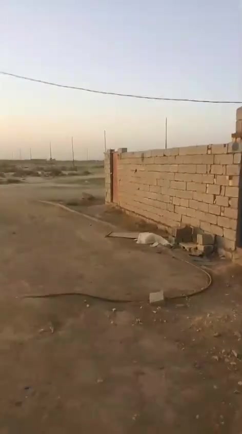 بيت هيكل مساحته ٢٠٠متر منطقة سبل الثانيه وبيه كهرباء وماي السعر ٢٥وبلقصاد عوزه سقف وكل شهر ٥٠٠الف وبصفه قطعة مسيجه ركن مساحته ٢٥٠متر وبيها كهرباء وماي بلباب السعر ١٥وبلقصاد بسبل الثانيه وبيه وصل من بلديه وابيعه اقصاد بس شراي يجي خاص اطيه رقم راعيهالكهرباء والماي باب البيت والقطعه وبيهن وصل من بلديه مساحه البيت والقطعه ٤٥٠متر .


**إذا كنت صاحب هذا الإعلان وتريد حذفه لأي سبب، رجاءا أرسل رسالة إلى الدعم الفني**