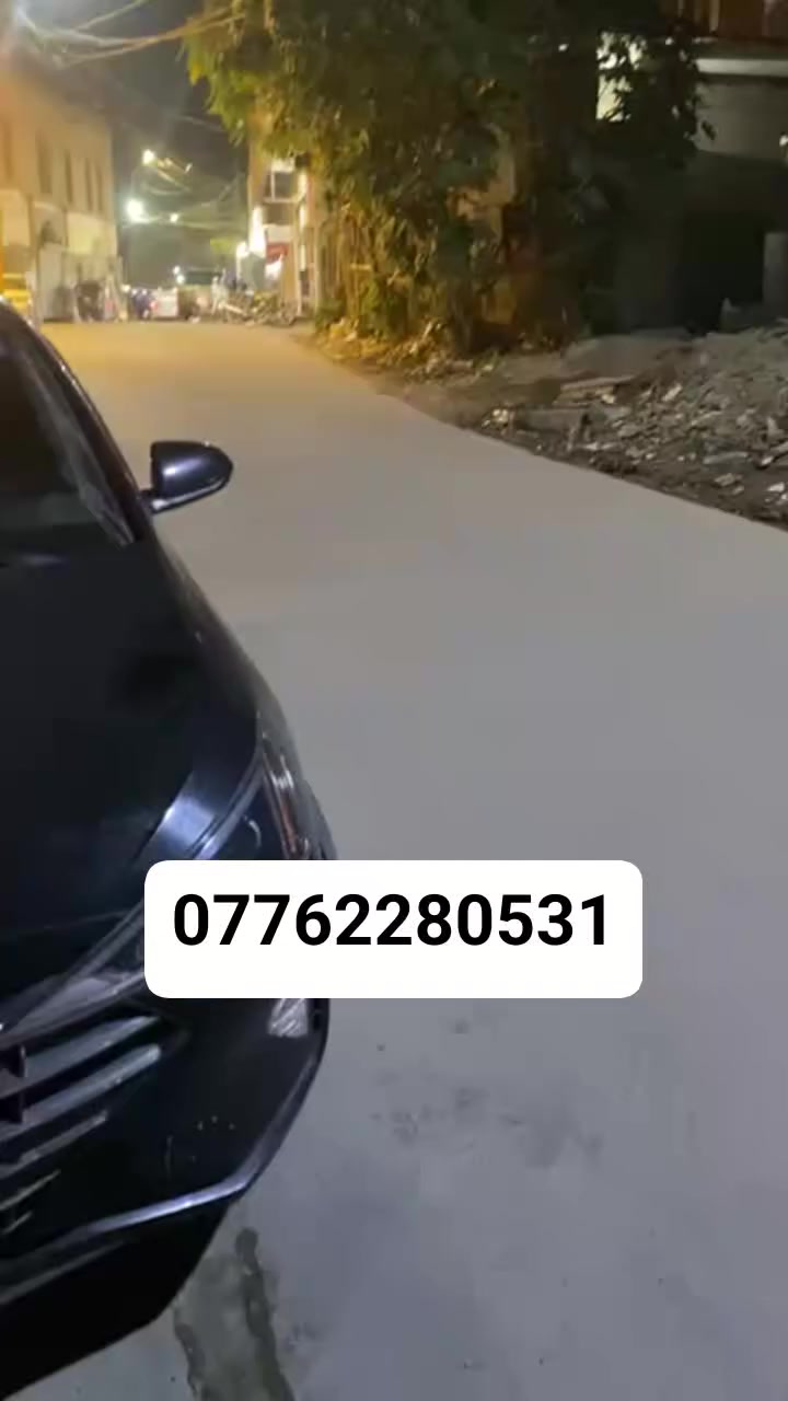 للبيع قطعه ٢٠٠مترديالى كورنيش نزلت شارع الحمام سوك ثاني قطعه تبعد عنه طابو زراعي سند ٢٥بسعر مناسب تواصل على رقم ***********
