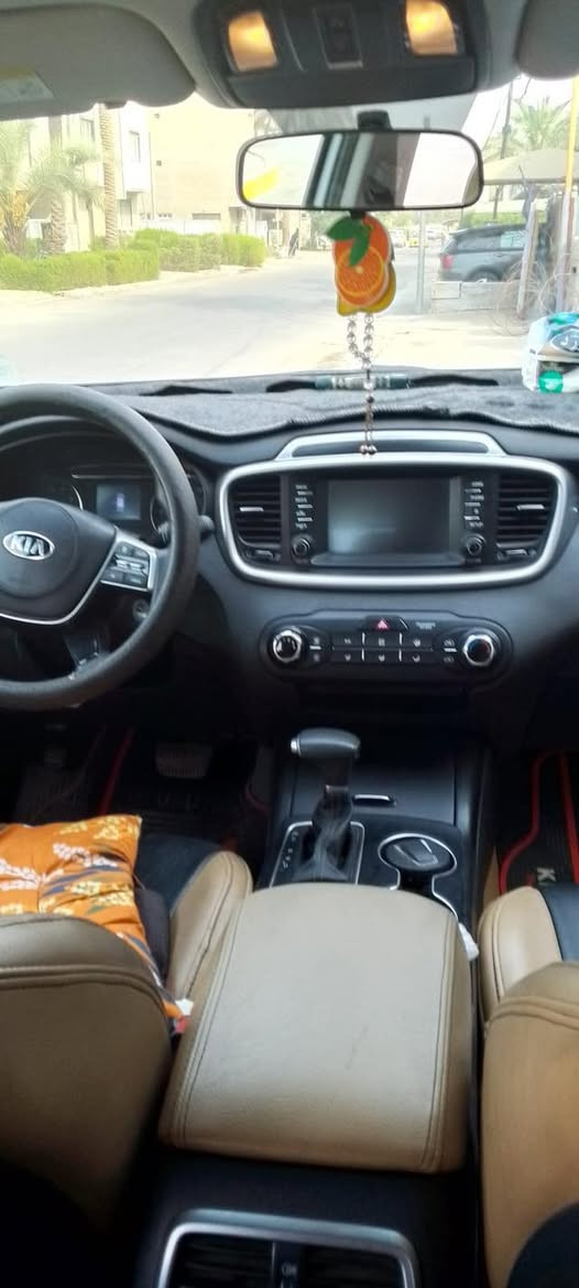 السلام عليكم سورنتو 2019 حادثهة بس دعاميه بدون قطره صبغ بدون شخوط بدون بارد  كفالة 7 راكب بغداد تحويل ثاني يوم تبيريد تخم تاير حداديه كله بشرط نص مواصفات السعر 178 العنوان بغداد حي اور ‭0771 818 0986‬
