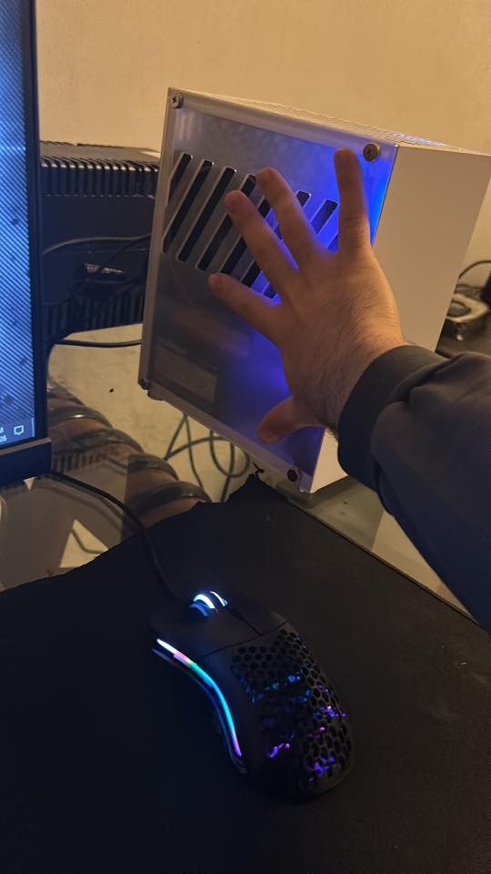 شاشه اللين وير 25/240hz
فول مواصفات
تجميعه
r5 5600
b550auros فول مواصفات وايفاي بلوتوث الخ..
رام 32 3200 فيوري
m.2 512 
ps 550w sfx
rtx 5050 msi
كيس mini atx اي مشكله بحراره التجميعه ماكو تجي تفحص وتاخذ 
سماعات لوجتك سبيكر
سماعات راس محيطي
ماوس كلوريسO
كيبورد ميكانيك
باد ماوس 90/30
ubs 1500 بطاريات وزن 2.2تنسه الفصله
 السعر 1450000
توافق التجميعه فوول  
التجميعه داخل الضمان بعده 
ضمان الي يعجبك تاخذ
تشغل كلشي على فريمات 240
bf1
csgo
valo
forza 5 
rocket
الحراره 
 60/70 باللعب


**إذا كنت صاحب هذا الإعلان وتريد حذفه لأي سبب، رجاءا أرسل رسالة إلى الدعم الفني**