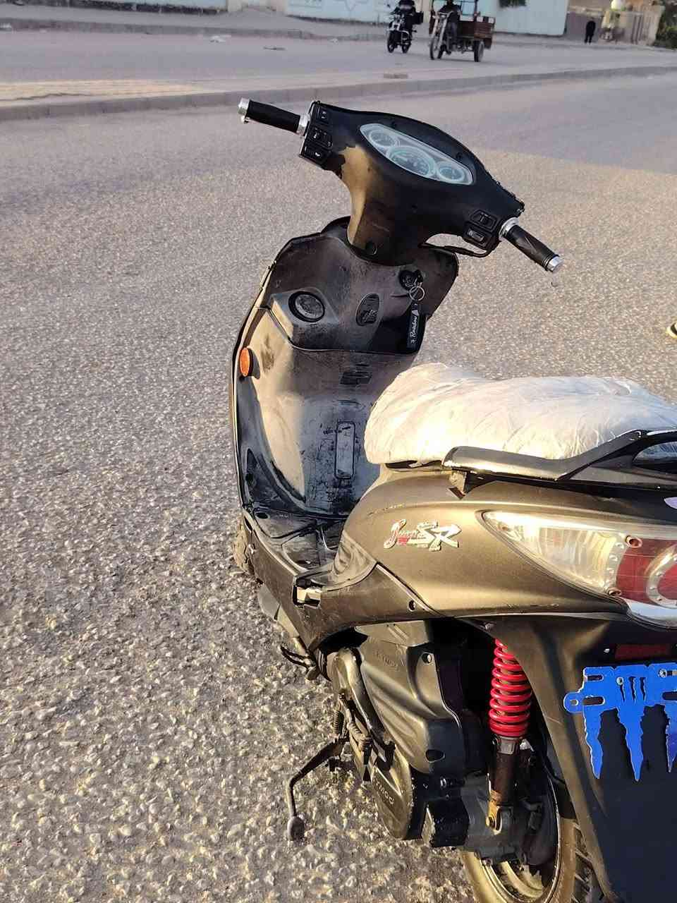 سلام عليكم دراجه كامكو البيع دراجه نضيفه وحلو مكينه نضيفه شرط شلعه ومعدل سلف هندر كله شغال اشاير بك لايت حلو دراجه وتجي وشوف بعينك مكان نجف حي جزيره تعال خاص بيك خير ودالل


**إذا كنت صاحب هذا الإعلان وتريد حذفه لأي سبب، رجاءا أرسل رسالة إلى الدعم الفني**