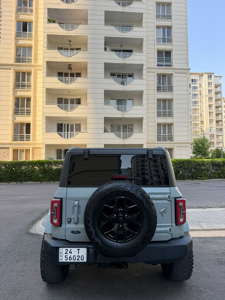 Bronco V6
فورد برونكو قطعة المميزه
محرك 6 سلندر توین تیربو ( طيارة)
موديل 2022
ماشية 28 ميل
سيارة جديده جداً و فوول فول
بيها قطعتين صبغ بدون دواخل و بدون شاصي

سعر 280
***********
