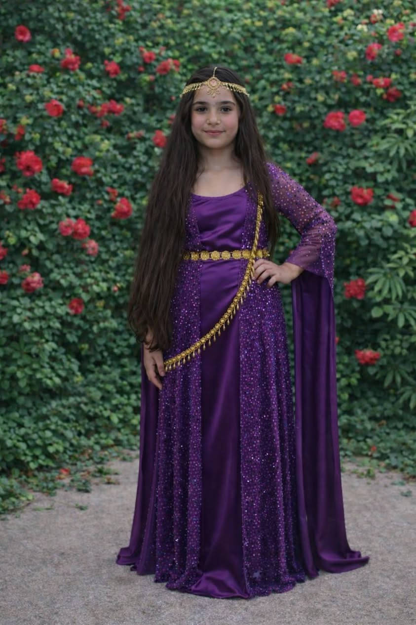 جديد بارقى ❤️❤️
زي الكردي🥰🤍
                شوفولي جمال 🍂🍂 قياس من عمر سنه 1 لحد عمره 13
جماليه زي الكردي 😊 😊 
 السعر الحجز على الخاص 
             توصيل جميع المحافظات🚕


**إذا كنت صاحب هذا الإعلان وتريد حذفه لأي سبب، رجاءا أرسل رسالة إلى الدعم الفني**