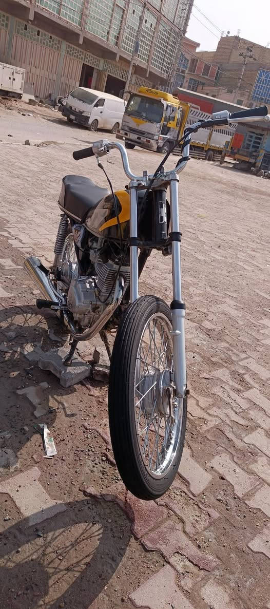 السلام عليكم اربعه كير للبيع كلك كلك شغاله نكره هستوني معمره تانكي وكشن ويل وره ودشالي مال زنجيل كله جديد سعره ب400وبيه مجال قليل مكاني ديوانيه فلكه حي العصري ***********
