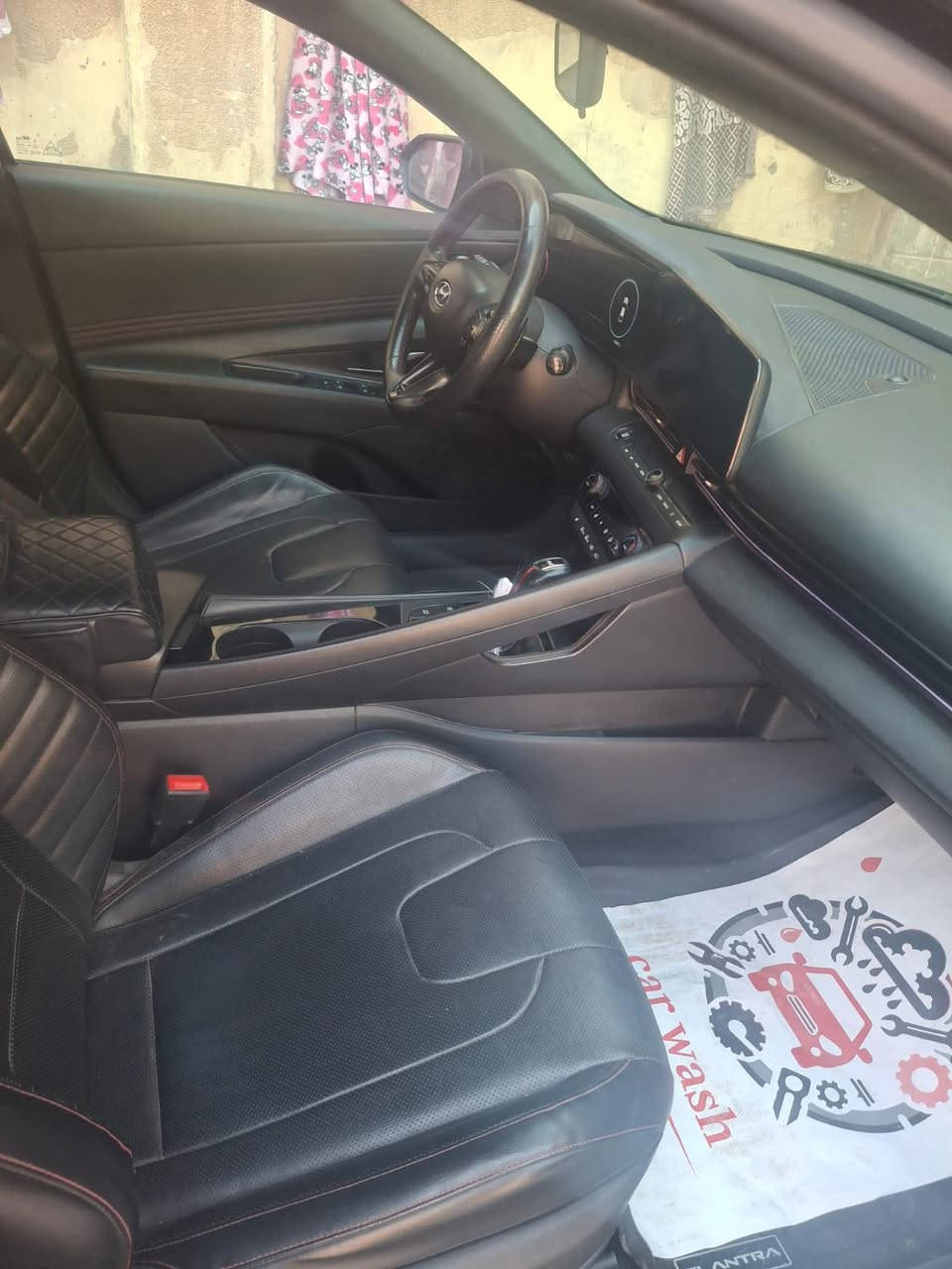 السلام عليكم بيع او مراوس النترا 2023 فول مواصفات تعال خاص ادزلك السعر والسونار مكانها الامين قرب مطعم الرياضي/ ***********
