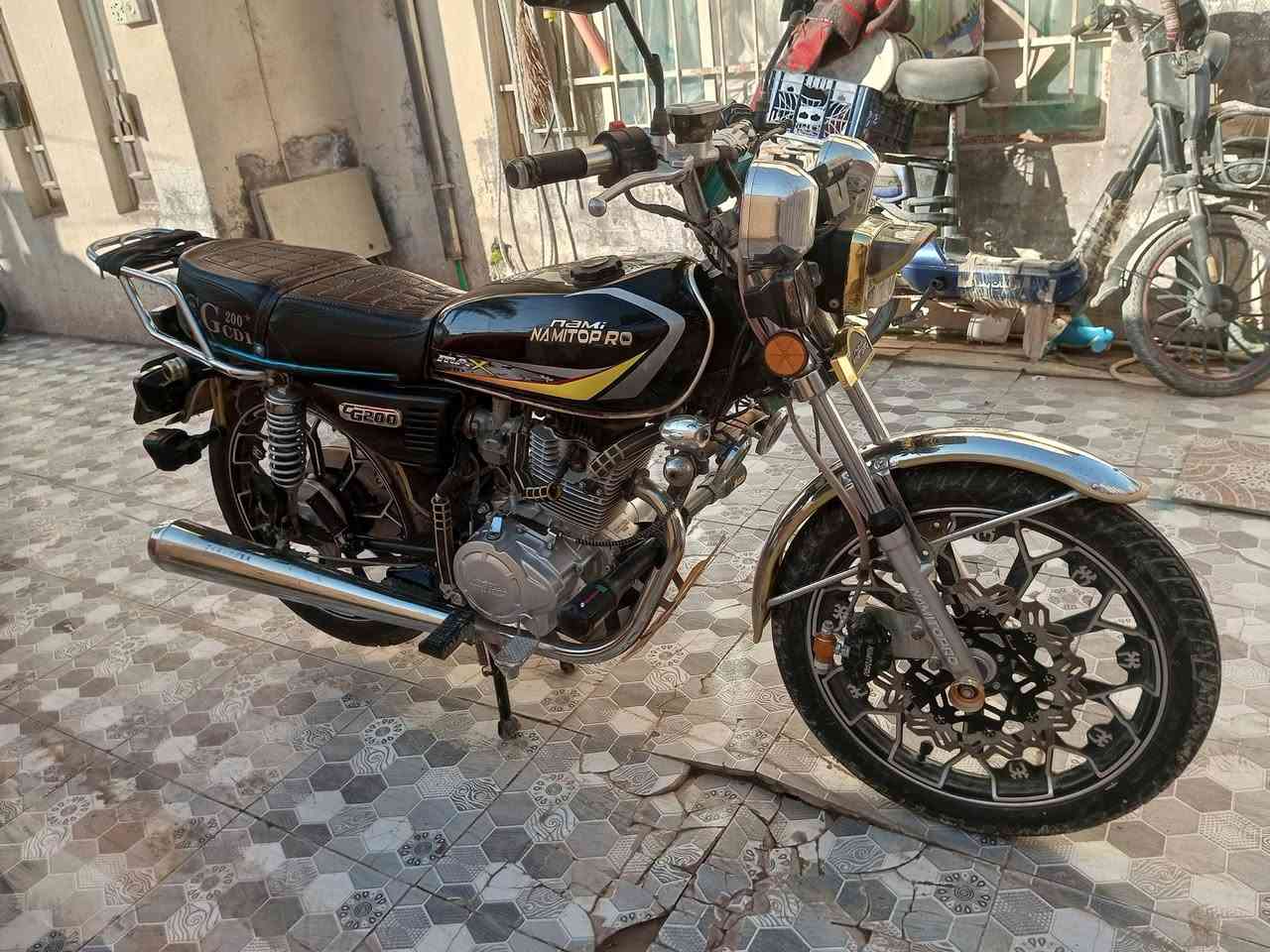 للبيع نامة برو موديل ٢٥ ورقة وحدة السعر خاص أو الإتصال ***********
