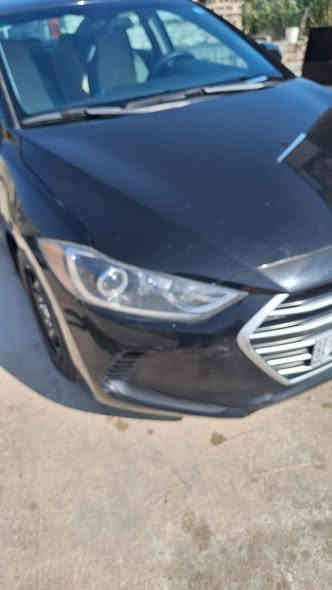 السلام عليكم
النترا امريكي موديل ١٧ 
رقم اربيل الجديد باسمي السيارة نص فول حادثها دعاميه فقط تبديل وصور لحادث منشوره وبيها كلير جاملغ وباب من امريكا لامعجون ولا تبديل السياره ليبل واحد اي قطعه مامبدله ومكينه تبخير كير مامفتوح صدر امامي خلفي جديد وتخم تاير 
السعر ١١٣ بيها مجال بسيط
للاستفسار ***********
