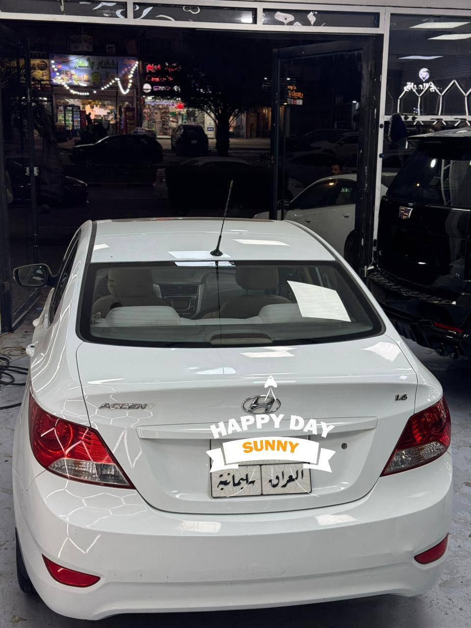 السلام عليكم عندك اكسنت موديل 2014 خليجي بدون صبغ فقط الدعاميه الامامي والباقي بدون اي صبغ سعر 112 ورقه فول السياره بس عدا البصمه محرك 1600 دوش  
عنواني يغداد حي الاجامعه نقق الشرطه 
الانصال على الرقم ***********
