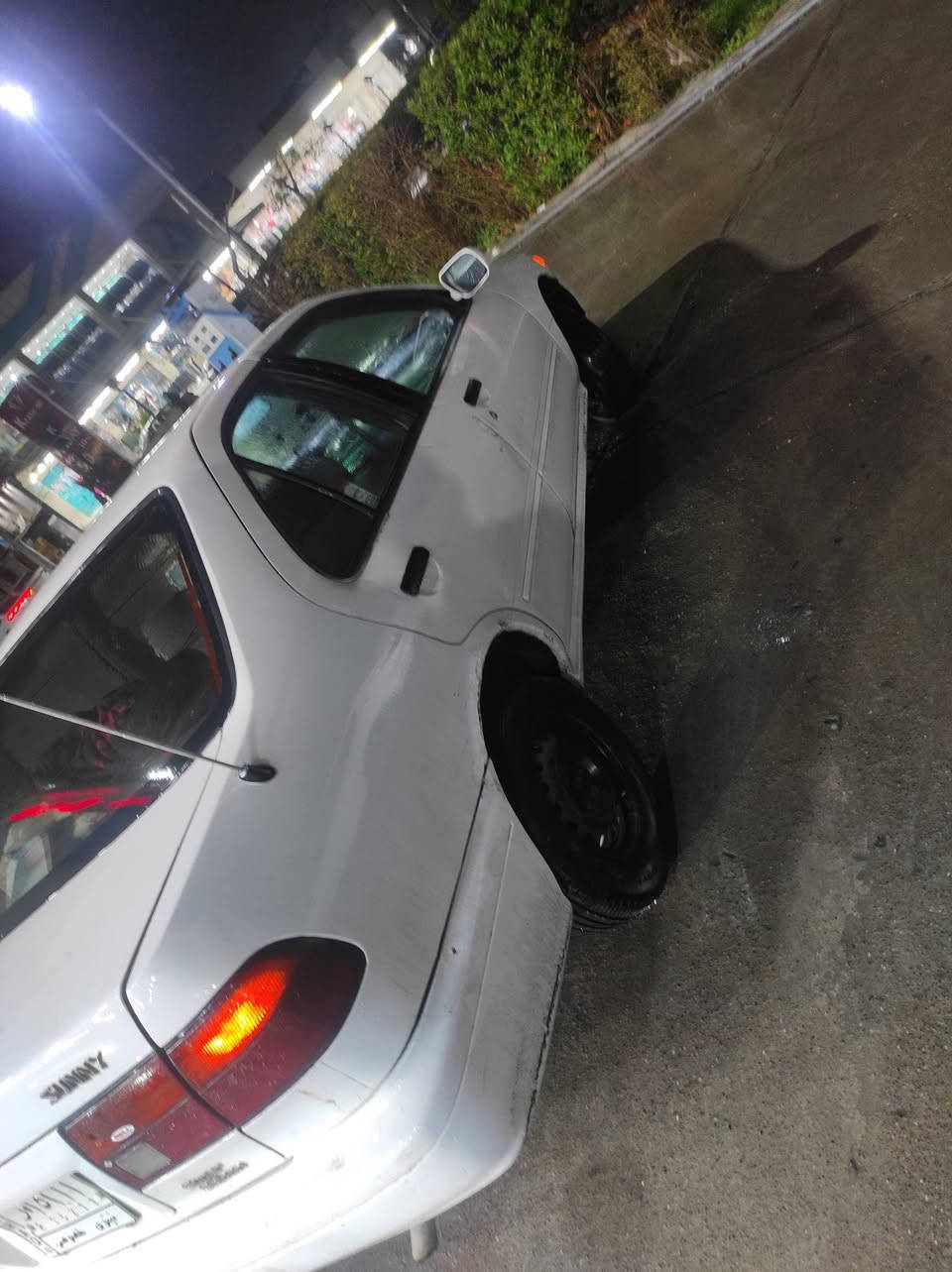 السلام عليكم نيسان سني ياباني موديل 1996سياره جاهزه ونضيفه رقم نينوى كابون بانزين السعر 40وبيها مجال للستفسار***********
