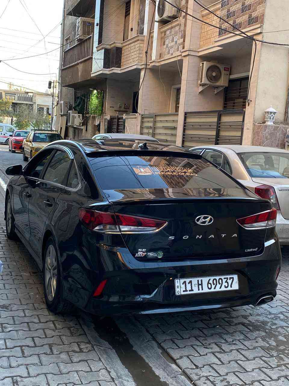 سلام عليكم 
سوناتا مديل 2018 رقم بغداد نكليزي 
ماشيه 135 الف 
بيها صبغ بنيد وجاملغ خلفي نصه  وباب خلفي ملاون 
سعر 130$ نص فول 
عنوان بغداد بلديات رقم الهاتف ***********
