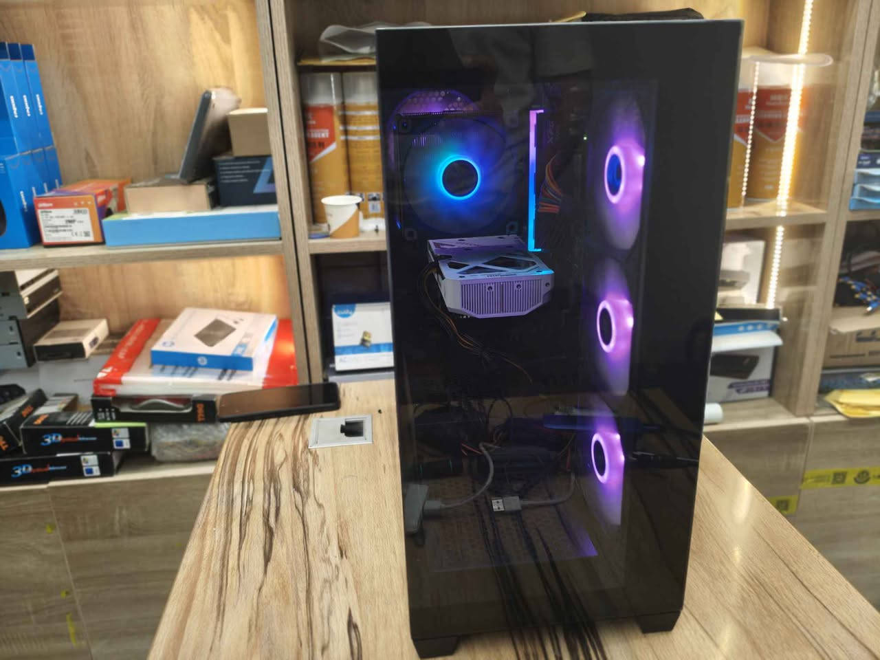 Ryzen 5 7600
Rtx 5060 zotac w
Ram 16 6400 cl32
M. B b650 gigabit 4slot ram
NVME 1tb wd Gin4 5000
P.s 750w Bronse
Case antec 4 fan
COLER digital بغداد, العراق


**إذا كنت صاحب هذا الإعلان وتريد حذفه لأي سبب، رجاءا أرسل رسالة إلى الدعم الفني**