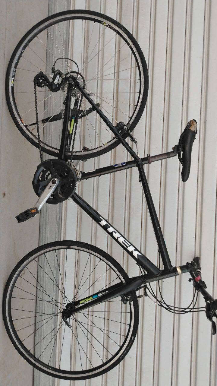 السلام عليكم حياكم الله اربع قطع c700 بيهم ب دبل وبيهم بلا دبل ت حال القطعة الي تعجبك راسلني عليها وتدلل ان شاء الله ما نقصر معاكم بالسعر
متوفر توصيل كلل المحافظات تواصل وتدلل

هذا الرقم ***********

