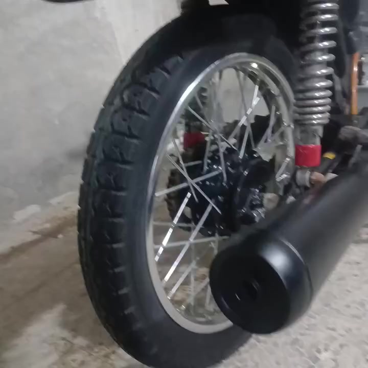 سلام عليكم دراجن ايراني للبيع دراجه رقم وسنويه موديل 2021 مكينه انتنس الدراجه جديده
. كشن جديد
. سدر توني شديته 
. ويال امامي خلفي توني بدلته 
. الدراجه وياه لايت وعينه وشاير دضفيره جاملق امامي خلفي  
. زنجيل جديد 
. السعر 1475 بيها مجال قالليل  للتواصل على الرقام التاليه *********** 
 واتساب او على الشريحه
