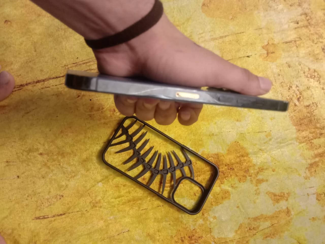 اقره لمنشور زين وركز بل فيدو ل بلمنشور ايفون 12 برو ماكس ذ256 ب300 وبي مجال
شاشه3 خيارات نوعيه ميكانيك سعرها110 ضمان
تلفون حلو وميعلك ولا حماوه
بطاريه100‎%‎ انطيك لتلفون ضمان تاخذه مني بلشحن اذا يصرف تجي للبيت انطيك فلوسك وتاخذ لتلفون وتروح كلام زلم هلكد عندي ثقه بشحن مالته
اتصال ارتنيت كله شغال ع فحص
تحديثات مستمره سنتين لي كدام
ذاكره عاليه
شاصي نضيف جدا جدا
بي شي واحد وكع مني وكامره وحده من لكامرات صار بيهن هزار وصوت وديه ع ابو صيانه مدري شسما كلي لازم تثبته ب مغناطيس وطبيعيه ترجع هاي كامره وحده بس اما ل كامرتين ل لبقيه شغاله وواضحه وشوفت عينك حيل واضحه بس كامره وحده تهز بل مغناطيس ي الفين دينار يسوي الك سعره300 وبي مجال بسيط *********** واتساب
