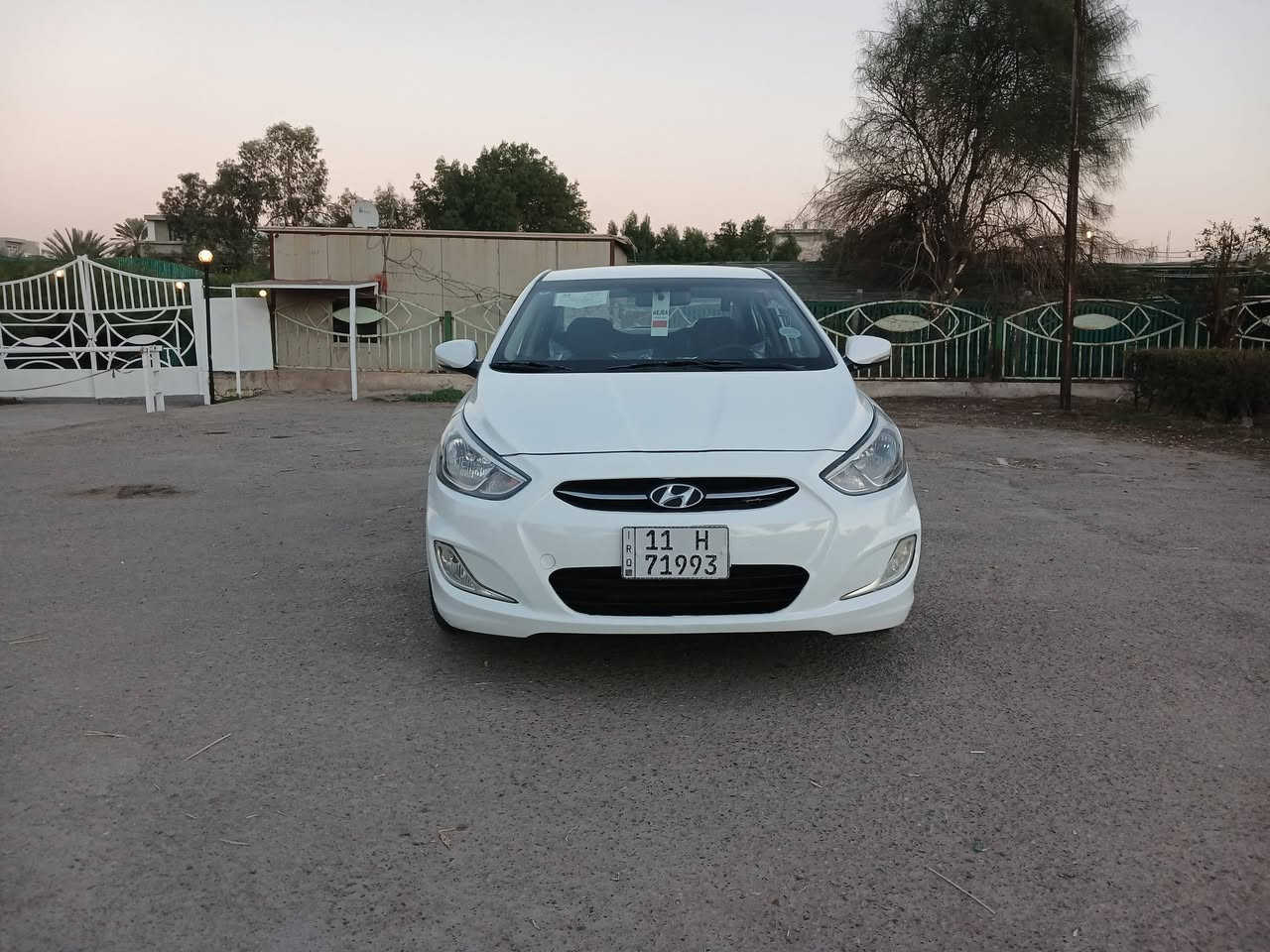 سلام عليكم مرخصه الادمن المحترم أكسنت خليجي موديل ٢٠١٧ 
بيها ٣ قطع صبغ بدون دواخل وباقي سيارة  كفاله 
كير مكينه مكفول
صدر مكفول 
تدفئه تبريد مكفول 
السعر ٩٣ وبيها مجال قليل عنواني بغداد البياع مدينه الذرى 
***********
