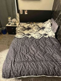 غرفة نوم كاملة • خزانة 3ابواب • زيونه