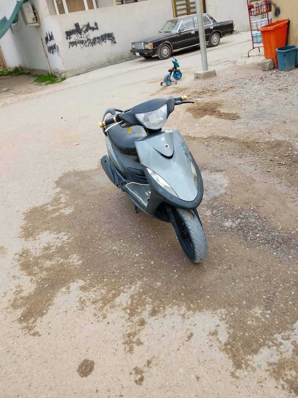 سلام عليكم دراجه ماكس عدله الدراجه كفاله عامه ختم واحد كاملة مكمله بلاديه مابيه اي  نقص وبيه دمام همين السعر 500 وبيه مجال حك الجيه مكاني ديالى الخالص ***********هبهب وهذا رقمي مع العلم الدراجه نكره سلف هندر
