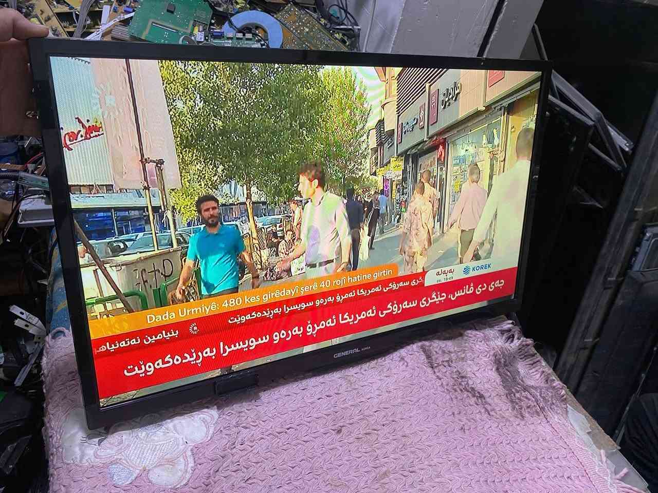 تيفي شاشة 32 ماركةي جنرال GENERAL 4K وةجبةي ١ زور باك و بي عةيبة شويني 3Hd هةية و شويني فلاشي هةية بة زةمان بو نرخ نامة بنيرن يان تيل بكةن ***********
