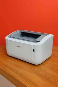 📣 وصلتكم أقوى طابعات كانون الليزرية – أداء عالي وسعر يناسب الكل!  🔥 ال...