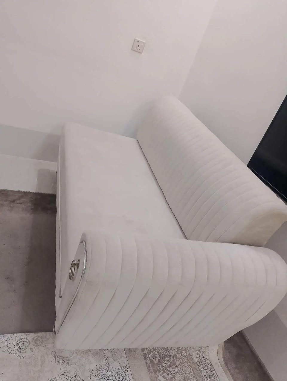 قەنەفەی تازەو دەستکرد 
شتێکی زۆر ناوازەیە 11 نەفەریە و کاملە و هی ماڵانە نرخی 350 هەزار و معامەلە لەکەلارە
ئەوە ژمارەی خاوەنیەتی 📞 *********** كالار, السليمانية
