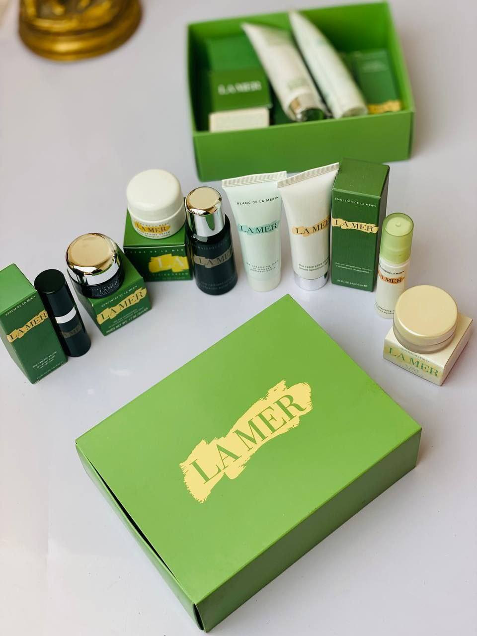 توفر بكج البراند العالمي ماركة LAMER متكون من ٨ قطعه مهمه للبشرة تدعم البشرة التعبانة من مستحظرات التجميل والكريمات المضره بالبشرة ستلاحظين الفرق من أول استعمال

مكون من 👇:-
✔️1-كريم تحت العين للتخلص من الهالات السوداء 
✔️2-كريم مرطب لإصلاح تلف البشرة 
✔️3-سيروم مرطب بعمق للبشرة 
✔️4-سيروم مكثف مجدد للخلاية
✔️5-واقي شمس حماية 30 SPF من الشمس
✔️6- باودر الامتصاص الدهون بسرعة 
✔️7-مرطبة للبشرة الجافة والحساسة
✔️8-غسول رغوي ينظف 
بنات مسوين بي عرض يخبل #اكسبلور #فيسبوك #مشاهير #العراق #بغداد


**إذا كنت صاحب هذا الإعلان وتريد حذفه لأي سبب، رجاءا أرسل رسالة إلى الدعم الفني**