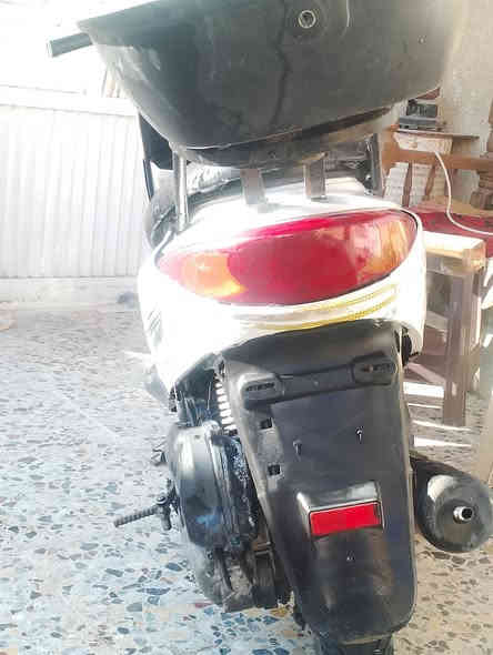 سلام عليكم عندي دراجة نارية بريز يرادله ترتيب أو مراوس شحن كبير سعر 350 عنوان بغداد  الراشديه ***********
