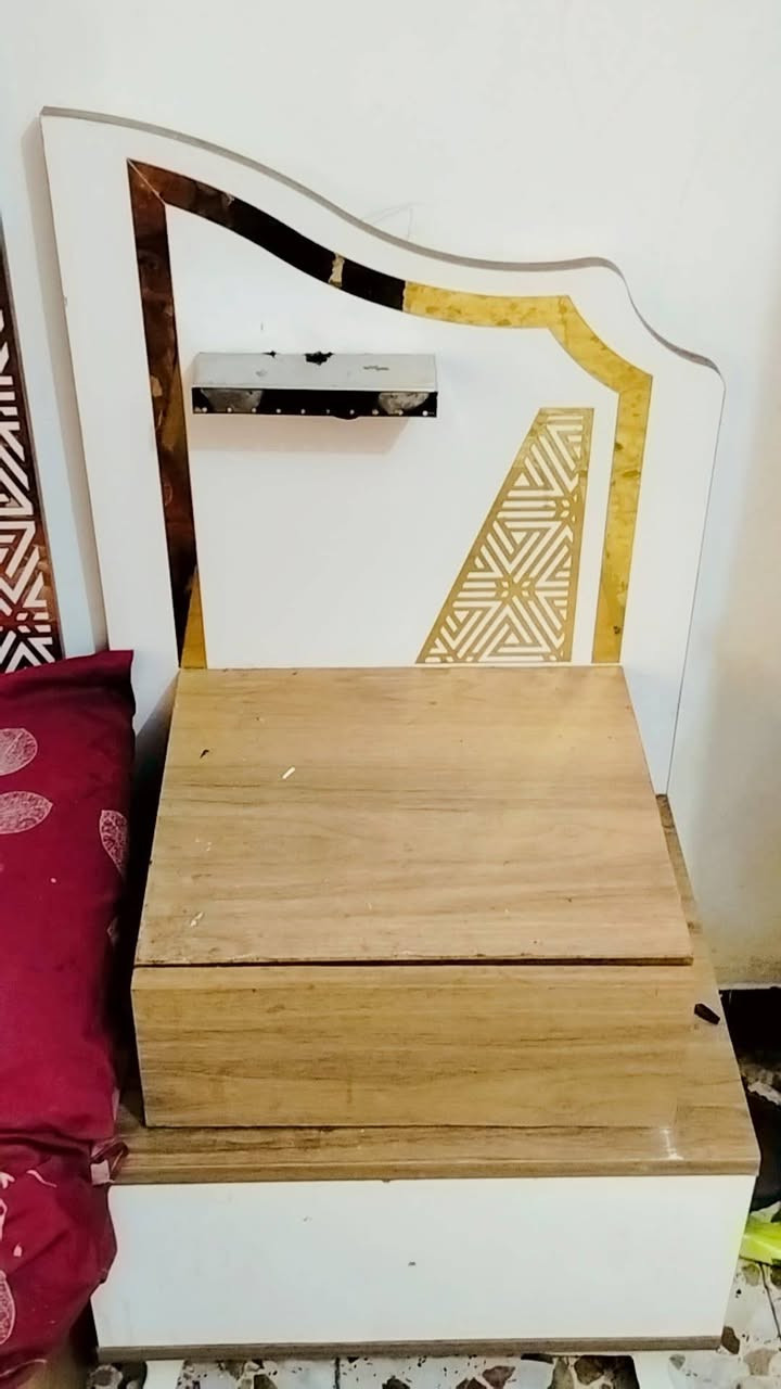 السلام عليكم حبايب غرفه نوم تركيه للبيع نظيفه ست قطع الغرفه الكبيره بس انا مكان ما عندي مكان بغداد المحموديه السعر 450 وبيها مجال قليل


**إذا كنت صاحب هذا الإعلان وتريد حذفه لأي سبب، رجاءا أرسل رسالة إلى الدعم الفني**