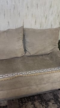 كنب • للبيع