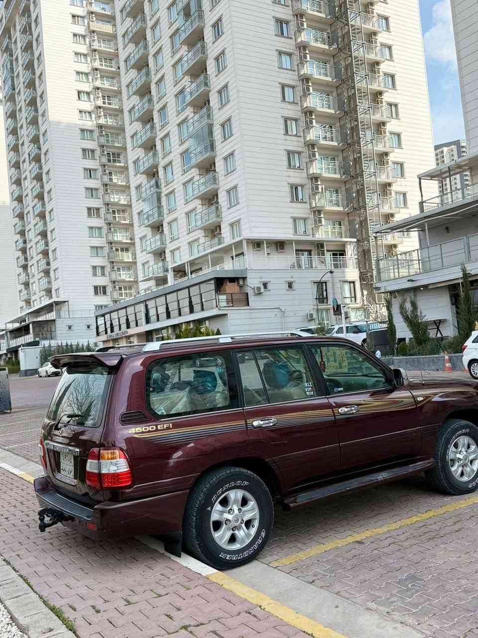 تويتا لاندكروزر 2001فول مواصفات محدث ٢٠٠٧دبل أكسل دبل تانكى دشبول ثلاجه كير محرك شرط صدر حداديه كهربائي كلها بشرط ٤تايرات جديد باترى جديد أدامه كامل سلايت كشن خزن سياره بسمى تحويل أصل هزه براد جديد منظومة غاز أيطالى ٧٣لتر بالنسبه صبخ ٢قطع صبخ +شبرين جوه باب سايق صبخ بدون دواخل سونر موجود داخل صور السعر ١٢٧ بيها مجال حك جيه شراى تعال شوفها تدلال *********** العنوان كركوك حريه قرب جامع سيد المرسلين 
تويتا لاندكروزر مونيكا فول مواصفات سعرى ١٢٧شوين كه ركوك ٢پارجوه به ليك بوياغه بى ناو كه رتن به ناوه خومويه سونريم داناوه هزوره به رادى هه موى تازيه مه منضومى غازى له كه له ٤تايه تازيه باترى تازيه يه ك دينار مه سرفى نيه مالى دوسته *********** كركوك, العراق
