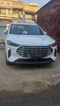 X70 Plus 1.5 جيتور الموديل: 2025 المحرك: 4 أسطوانات 1.5L تيربو 156 حصا...