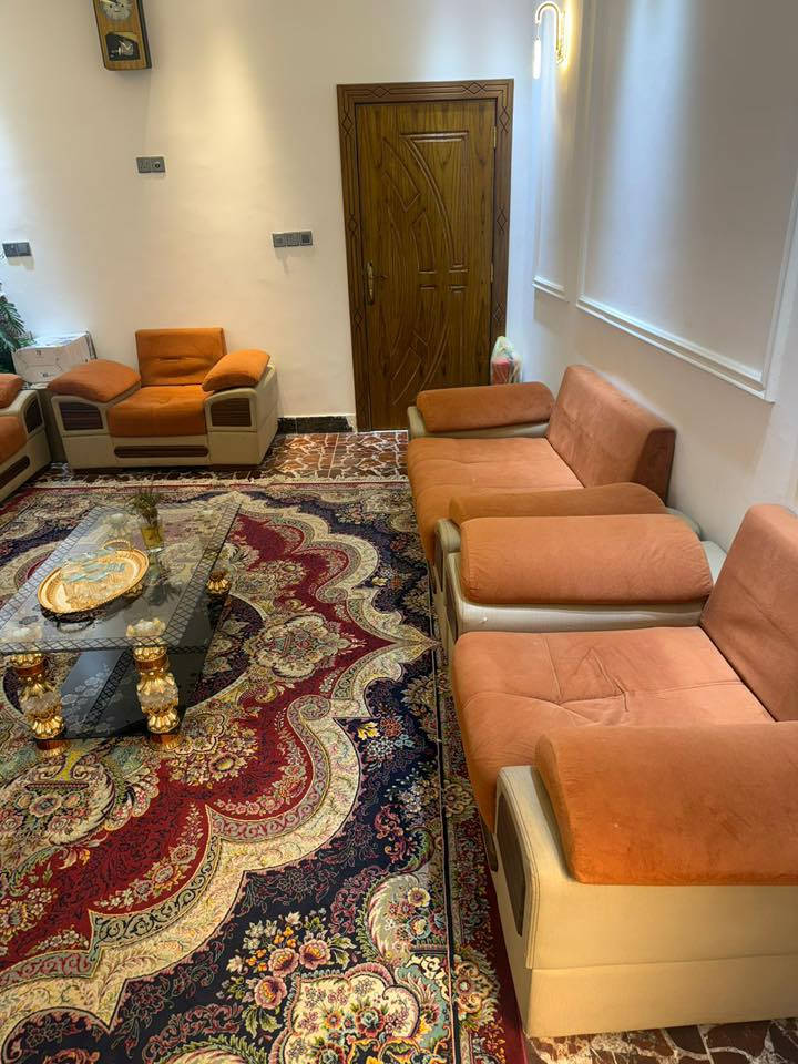 قنفات السعر 300 الف نوعيه تركي. 5 قطع تشيل 10 نفرات
عنواني حي الاصدقاء الرابعه
***********
