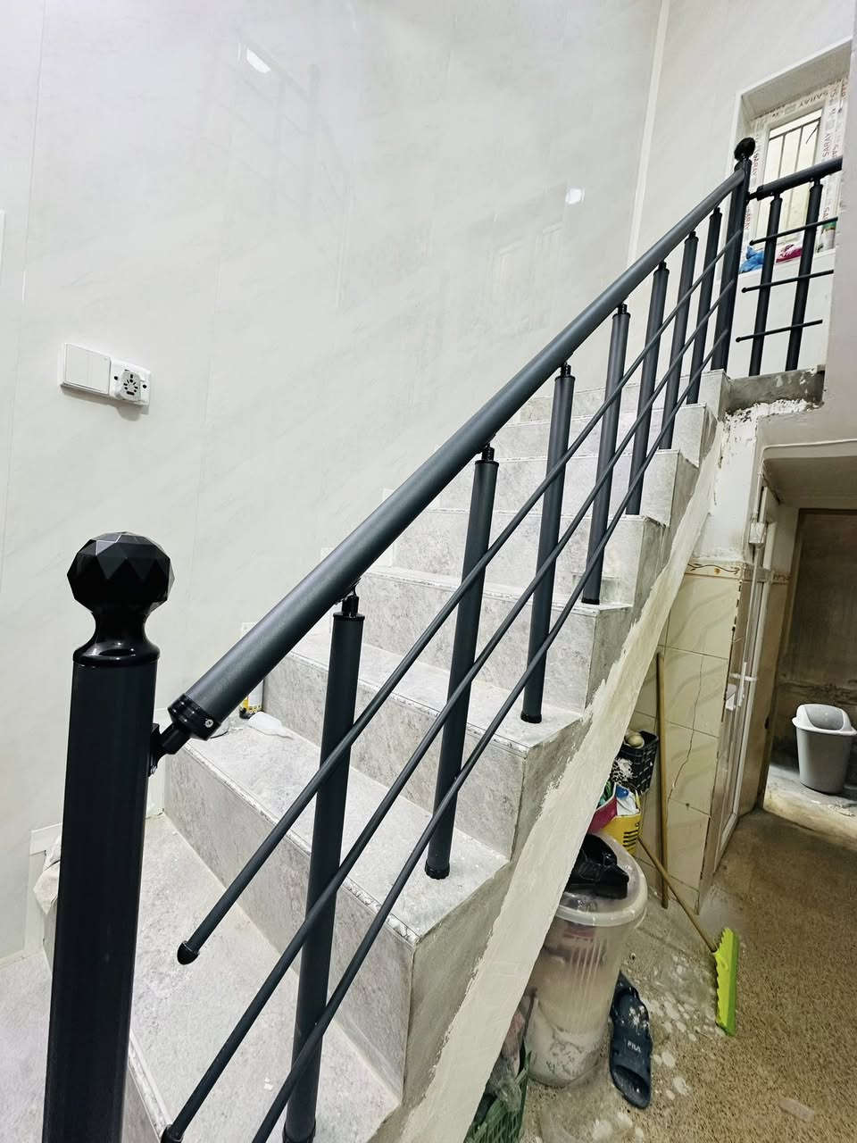 سلام عليكم اني اسطه محجرات الي يريد بأسعار مناسب الاتصال ***********
