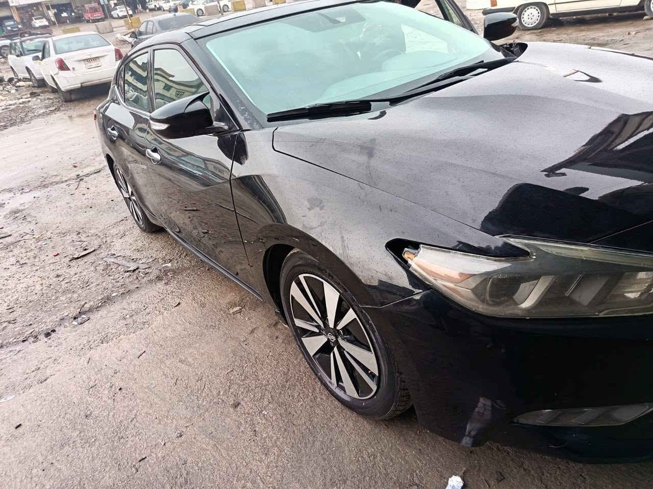 نيسان مكزمه موديل 2017
فول موصفات
بصمه
سقف بانوراما
محرك 308
بيها حادث امام خلفي صفحه سايق
 حادث أروبا بابتين صفحه يمنه
بيها كم قطع بلاديها اني ابيع صبغ عام
مع العلم السقف بنوراما ابيع صبغ عام
رقم انكليزي سنويه 2027 تسقط
رقم موبايل ***********
بي واتس اب أربيل, العراق
