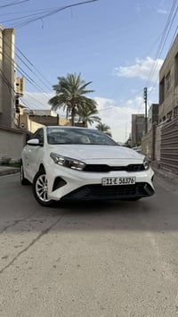 تحيه طيبه  سيراتو 2024 ماشيه 26 كفاله عامه من الصبغ والبارد وضع الزيرو...