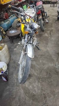 دراجه 4كير اوراق كامله بس صار حادث بيه عوزه دشبول ولايت وركبه سعر 350ش...
