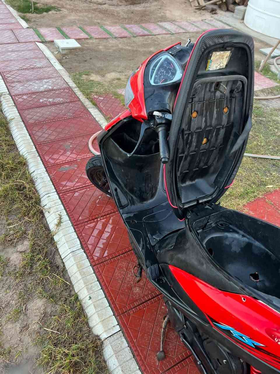 سلام عليكم
دراجة ماكس للبيع 
لمعرفة كافة التفاصيل والسعر
الاتصال على الارقام التالية
*********** واتساب
***********
