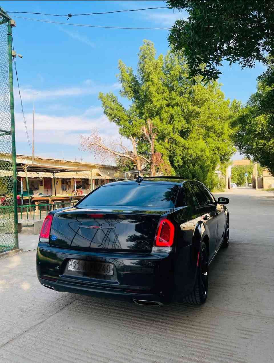 سلام عليكم 🤚🏻
كرايسلر اوباما 300S 
2023 اصل 
المحرك : . v6. 3600.

وارد كندي كلين بدون حادث 
سرقه دعاميه فقط 
ورصعه موضحه بالباب
كير محرك بشرط برغي ممفتوح 
ماشية50  حقيقي بشرط 
رقم بغداد  باسمي سنويه جديد هزه فحص جديد تحويل بشرط
 
📍مواصفات الS فول 1/1 
📍بصمة تشغيل 
📍بانوراما 
📍تشغيل عن بعد 
📍شفتات استيرن 
📍نضام سبورت 🏁
📍كشنات جلد بلاد S
📍 كشنات كهرباء 
📍كشنات تدفئه 
📍حساسات 
📍مثبت سرعة 
📍كامرا خلفية 
📍مري جانبي هيتر
📍حساسات 
📍دخول ذكي (بصمه)
.
وبعد مواصافات الS المعروفه 

للاستفسار اكثر الاتصال 
السياره اني مستورده على ايدي 

***********
