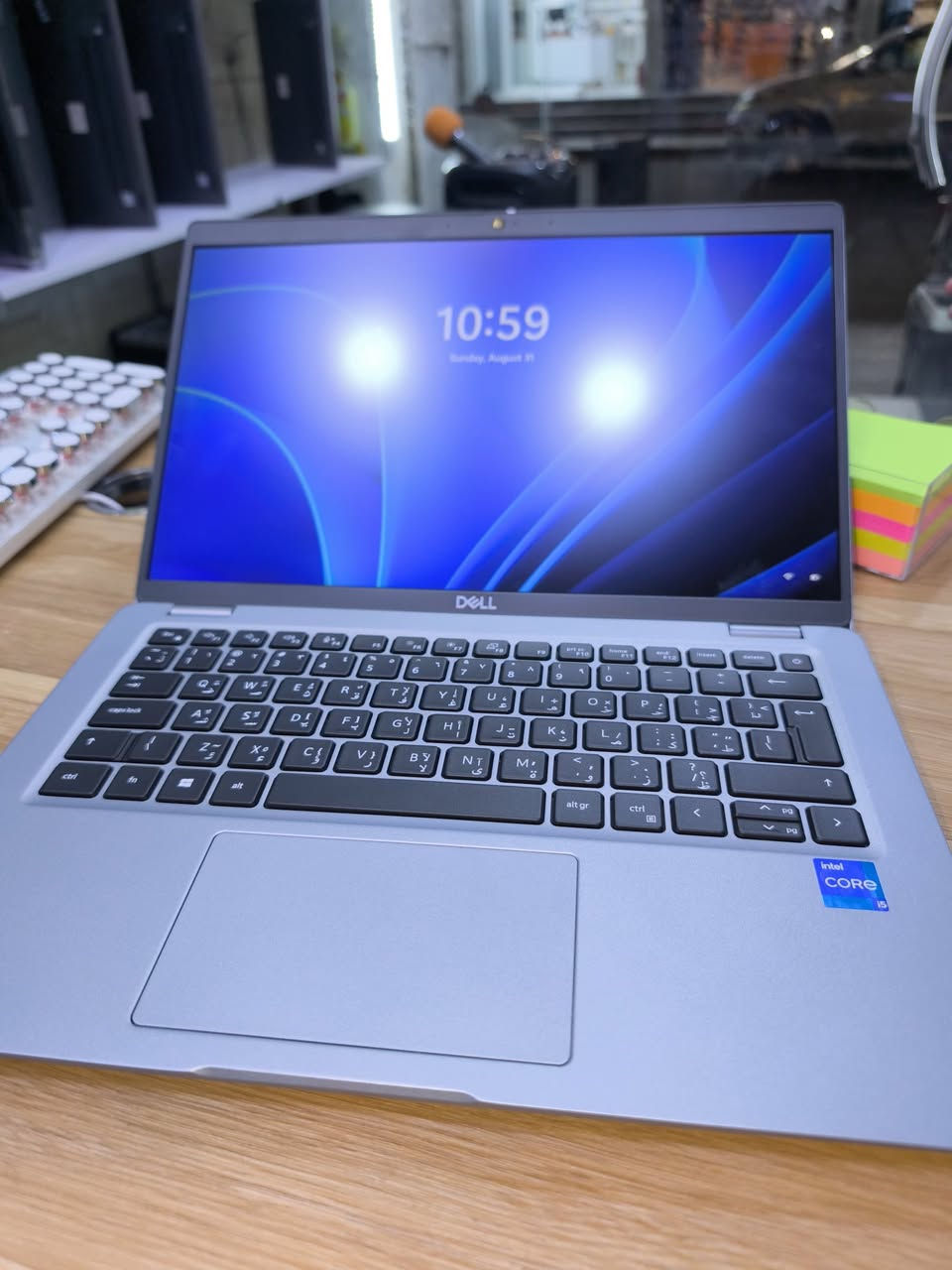 ⚡ CORE i7 | القوة والأناقة في جهاز واحد ⚡
إليك الجهاز المثالي الذي يجمع بين الأداء الاحترافي وسهولة التنقل. مصمم ليدوم طويلاً بفضل قابليته العالية للتطوير.
📦 المواصفات الفنية:
• المعالج: Intel Core i7 (الجيل العاشر) — أداء جبار للمهام الثقيلة.
• الذاكرة: 8GB RAM (DDR4) — [قابلة للزيادة] لسرعة مضاعفة.
• التخزين: 256GB SSD NVMe — [قابل للتطوير] سرعة خارقة في نقل البيانات.
• الشاشة: 14" FHD — دقة متناهية وحواف نحيفة لمشاهدة ممتعة.
🌟 نقاط القوة (لماذا هذا الجهاز؟):
1. استثمار مستقبلي: الجهاز ليس مغلقاً، يمكنك ترقية الرام والهارد في أي وقت.
2. بروفيشنال: حجم 14 بوصة هو الخيار الأول للمهندسين والمبرمجين.
3. سرعة استجابة: بفضل معالج الـ i7 وهارد الـ SSD، انسَ تعليق الجهاز.
📍 الحالة: [ممتاز ]
💰 السعر: [425 الف ]
 

      فقط واتس       ***********
