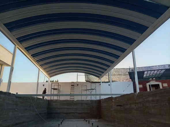 تم بعون الله عمل سقيفه في منطقة ابو غريب ونشكر كادر مكتب الصادق سعر المتر 23الف ***********
